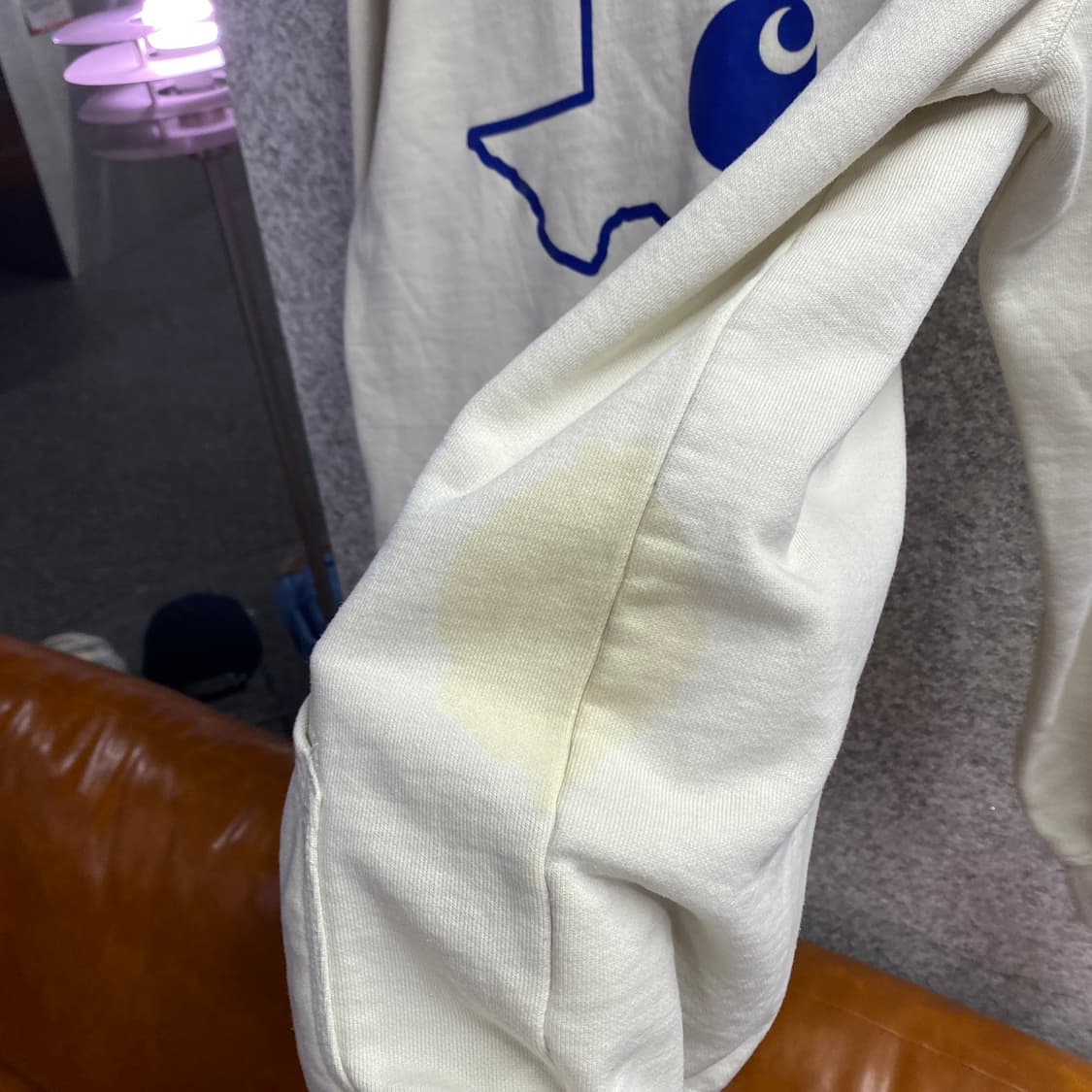 칼하트 루즈핏 박스로고 그래픽 크림 후드티 B4673 상품이미지7