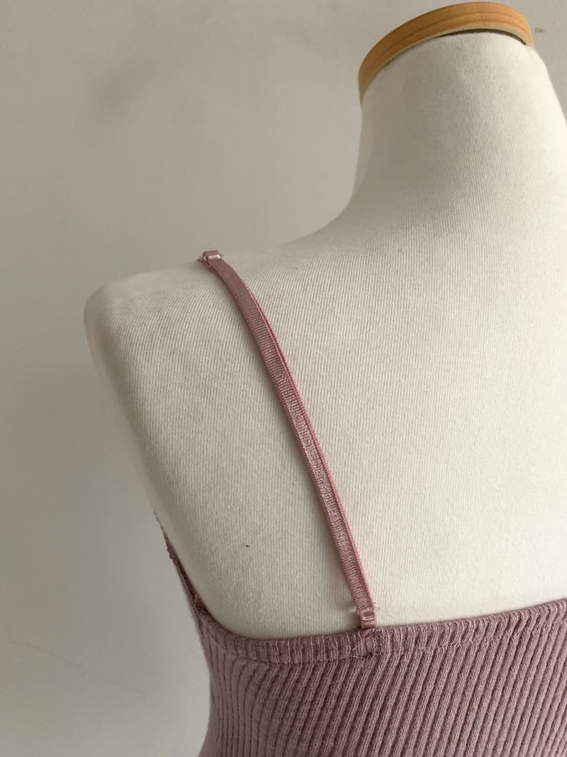 Lace V Neck Sleeveless Top 상품이미지6