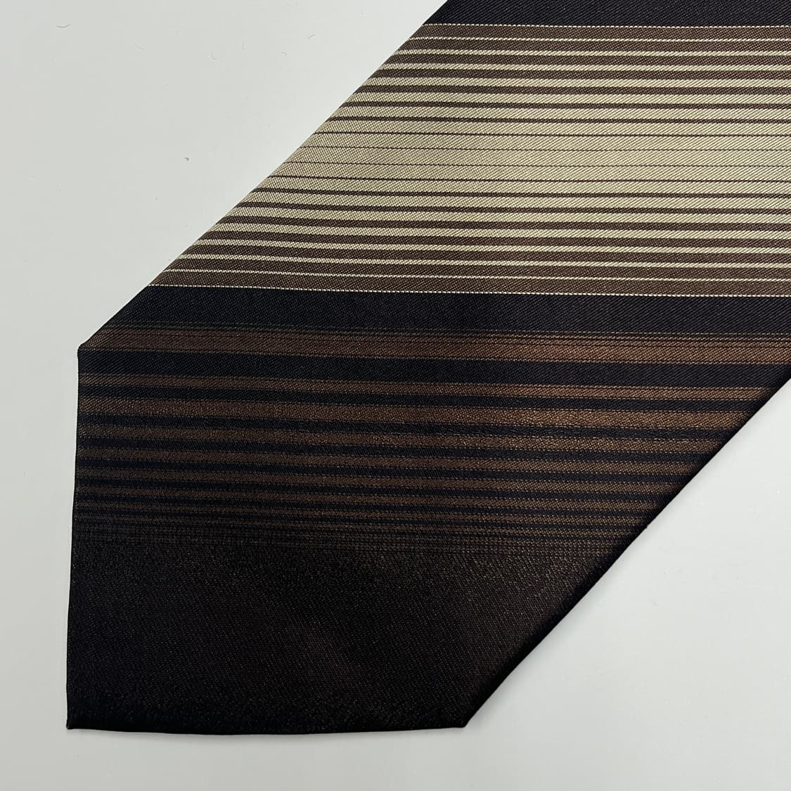 정품 명품 입생로랑 넥타이 9.7cm 다크브라운 사선 상품이미지7