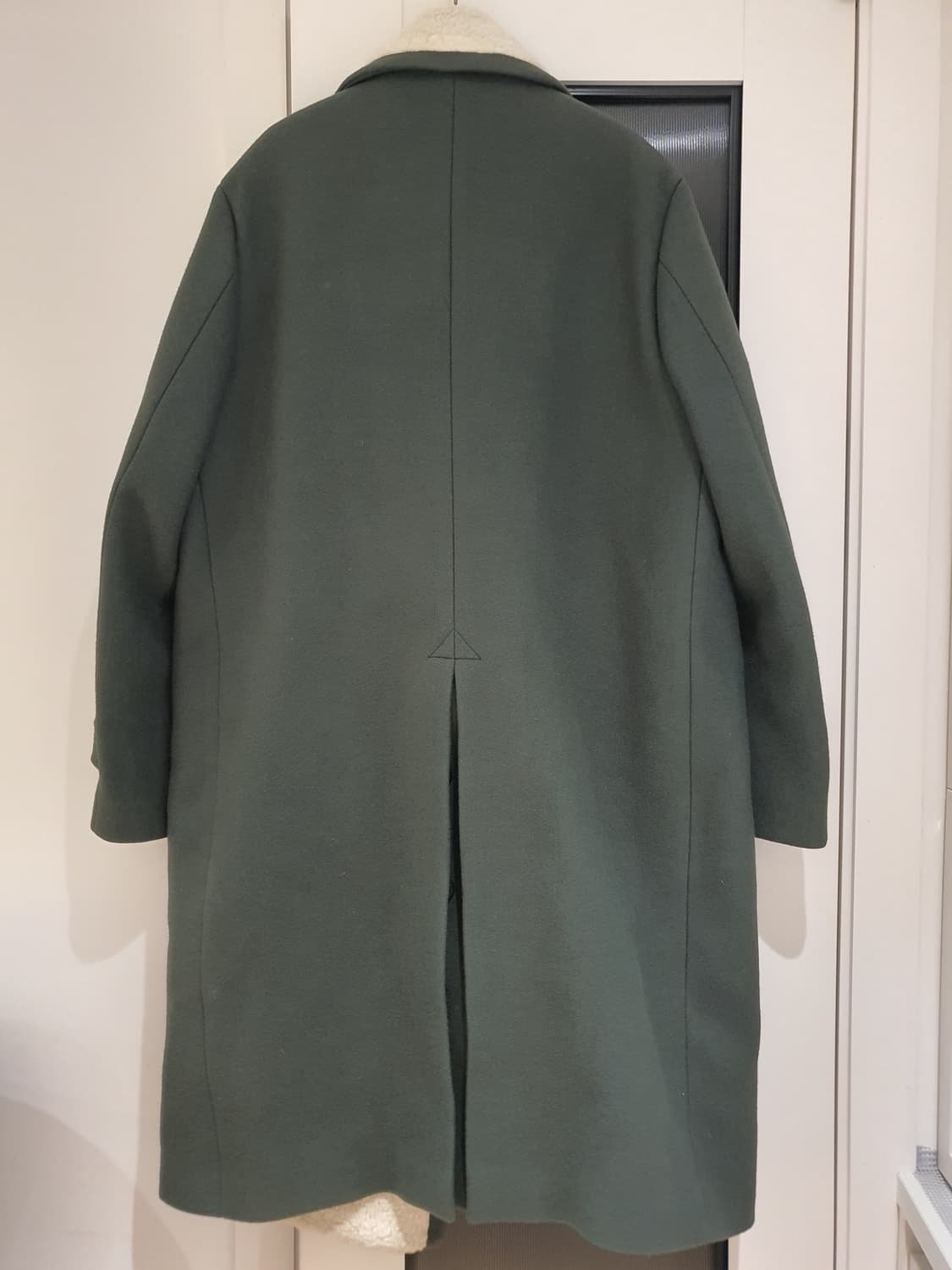 TNGT x 비욘드클로젯 남성 더블 코트 판매합니다! 상품이미지3