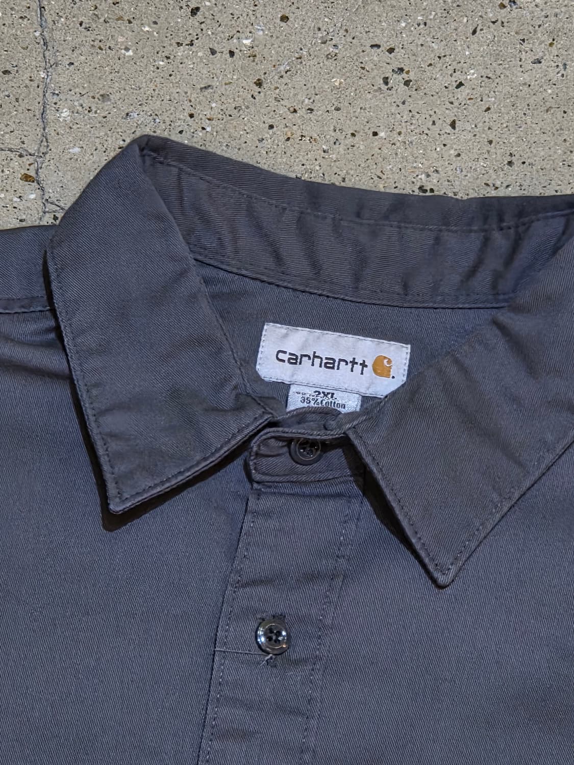 Carhartt 칼하트 차콜그레이 포켓반팔셔츠 상품이미지2