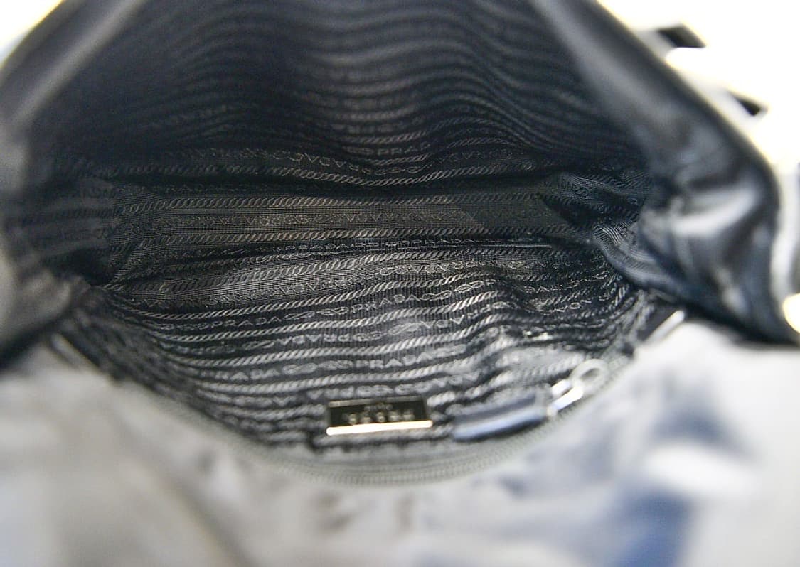 프라다 포코노 메신저백(정품) 상품이미지7