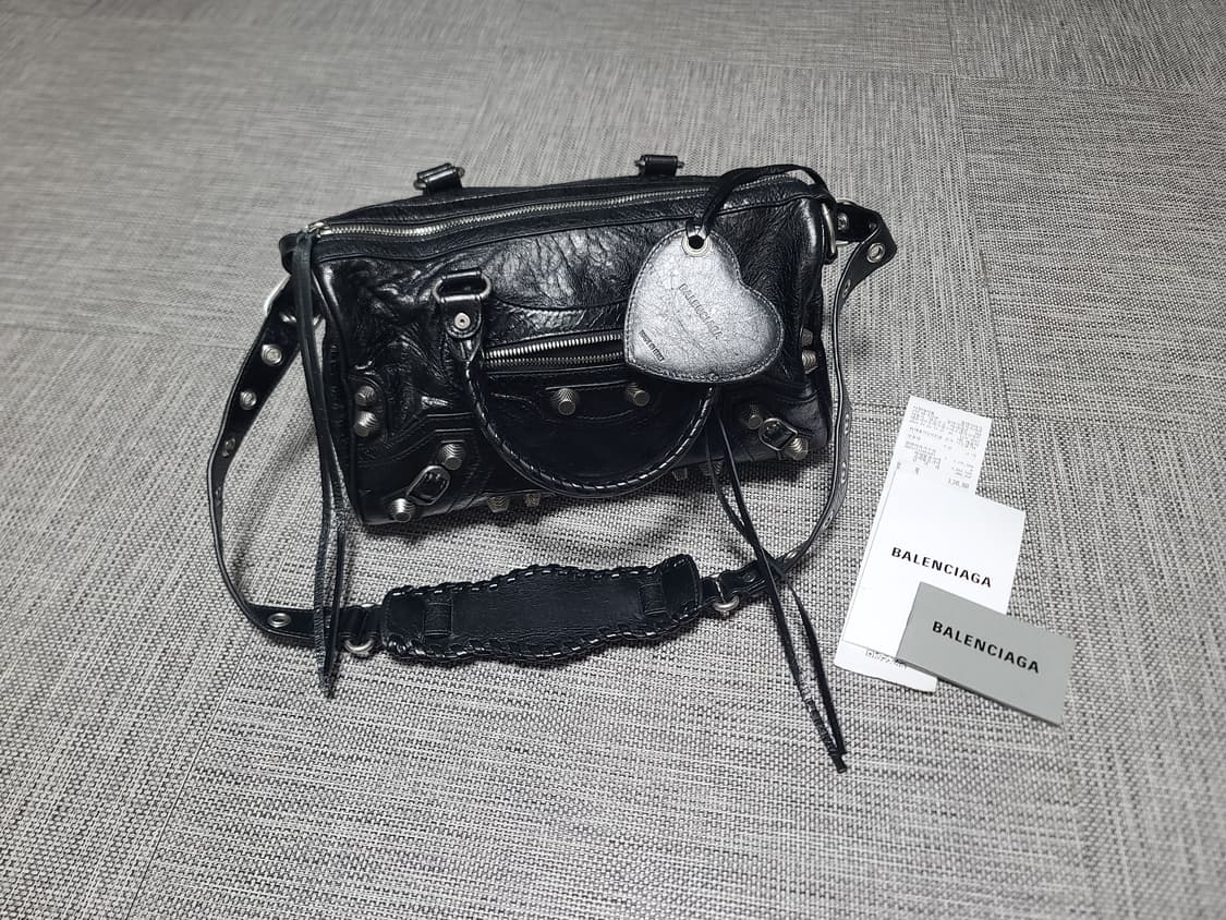 발렌시아가 르카골 더플백 미디움 블랙 토트백 크로스백 숄더백 상품이미지1