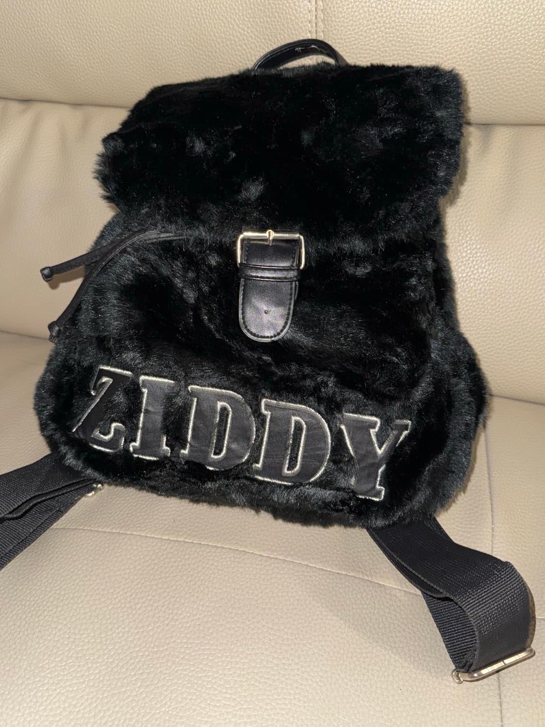 Ziddy lettering fur backpack 상품이미지2