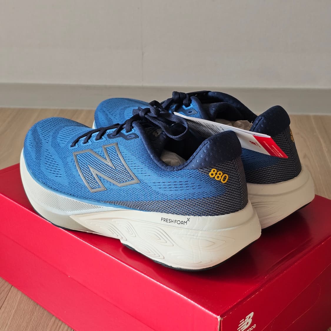 280 새제품 뉴발란스 프레쉬폼X 880 v15 2E 와이드 런닝화 신발 상품이미지4