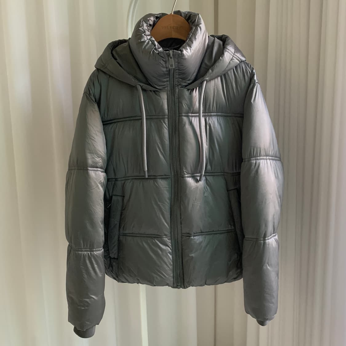 자라 ZARA 실버 그레이 패딩 후드 푸퍼 재킷 상품이미지2