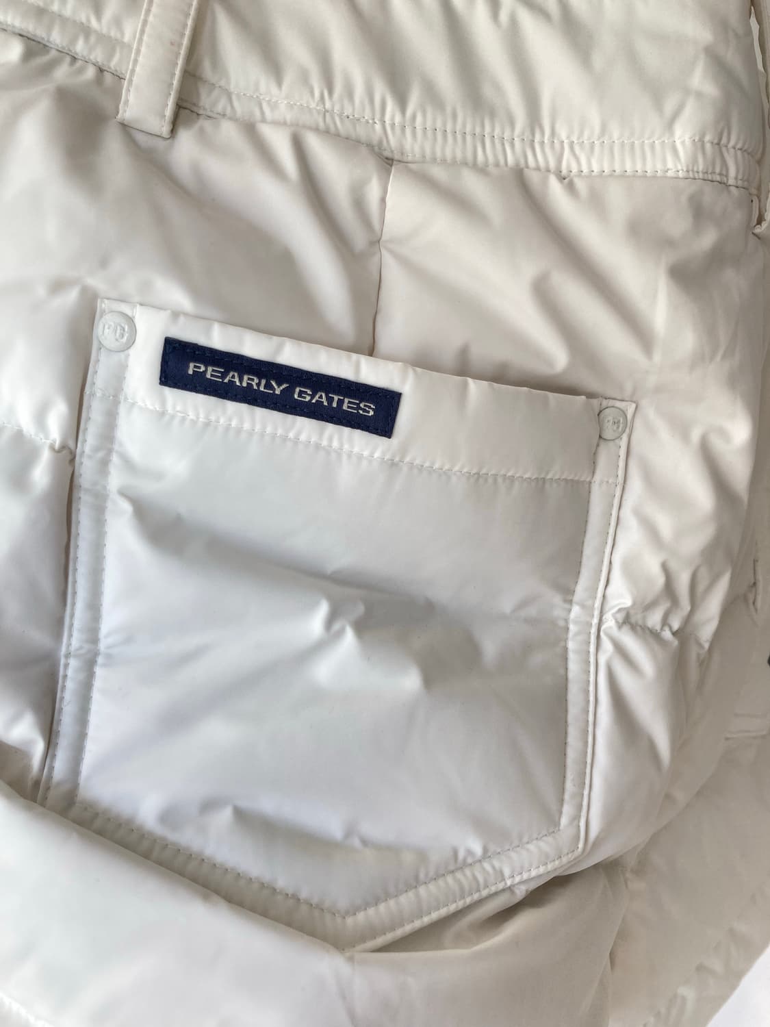새상품) 파리게이츠 여성 퀼팅 구스 숏팬츠 화이트 상품이미지7