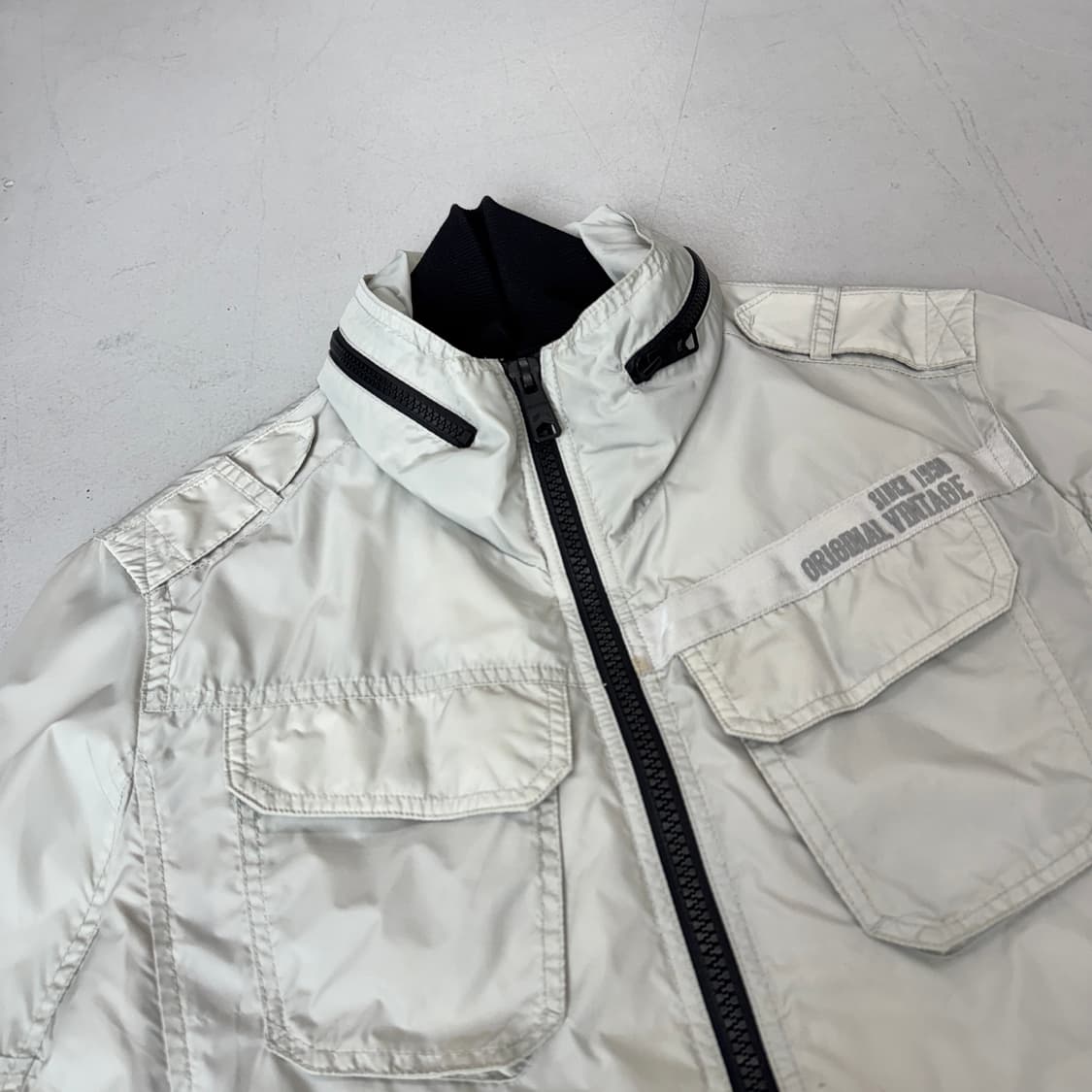 버커루 Y2K 나일론 바이커 자켓 화이트 상품이미지3
