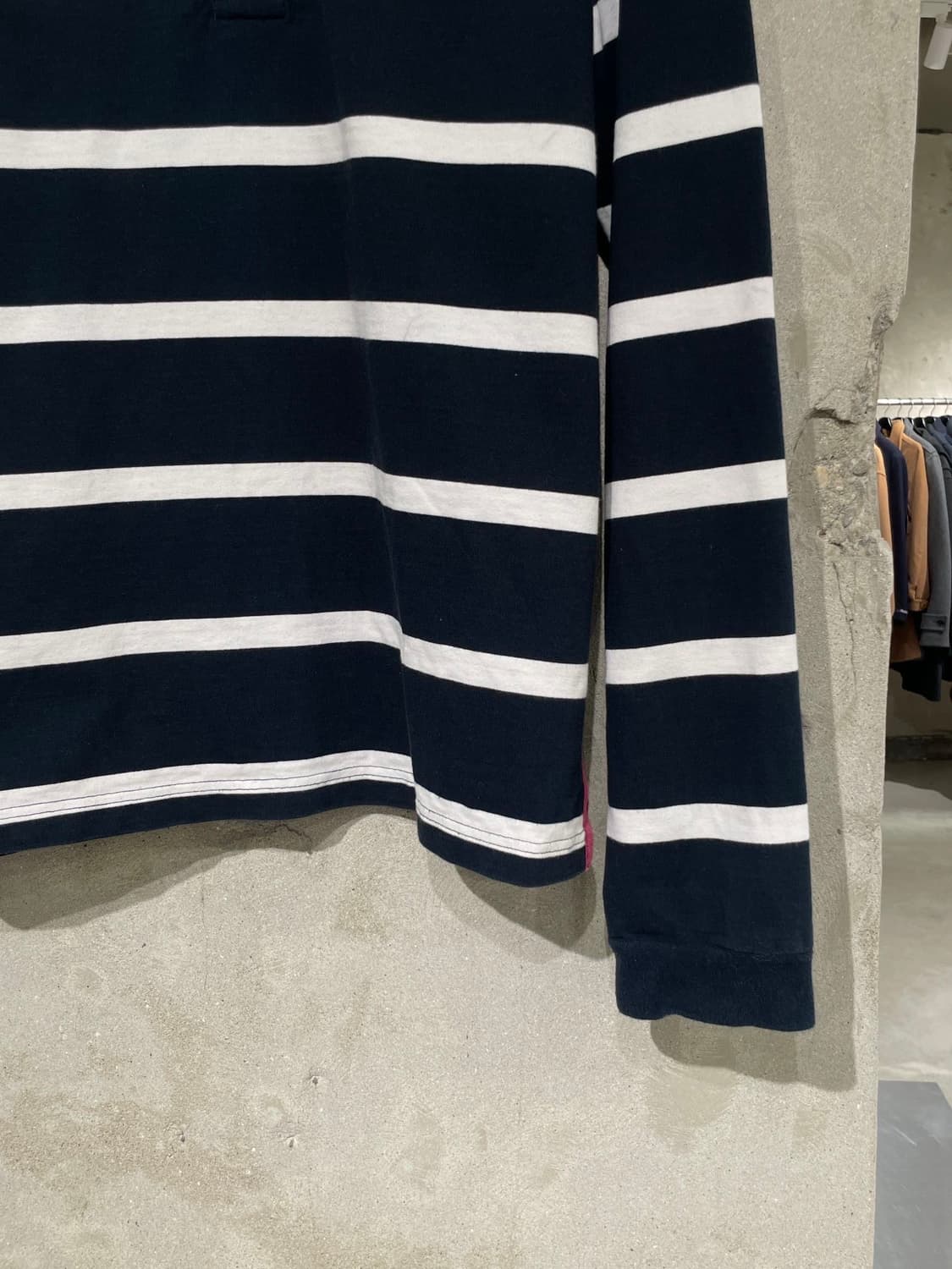 버버리 빅 기마로고 스트라이프 럭비티 상품이미지5