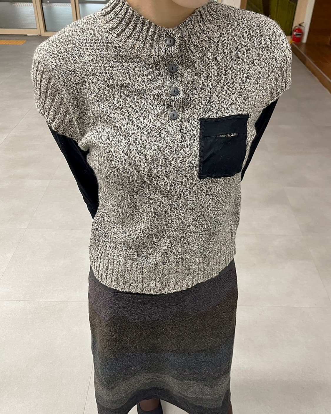 Textured Knit Henley 헨리넥 버튼 니트 상품이미지2