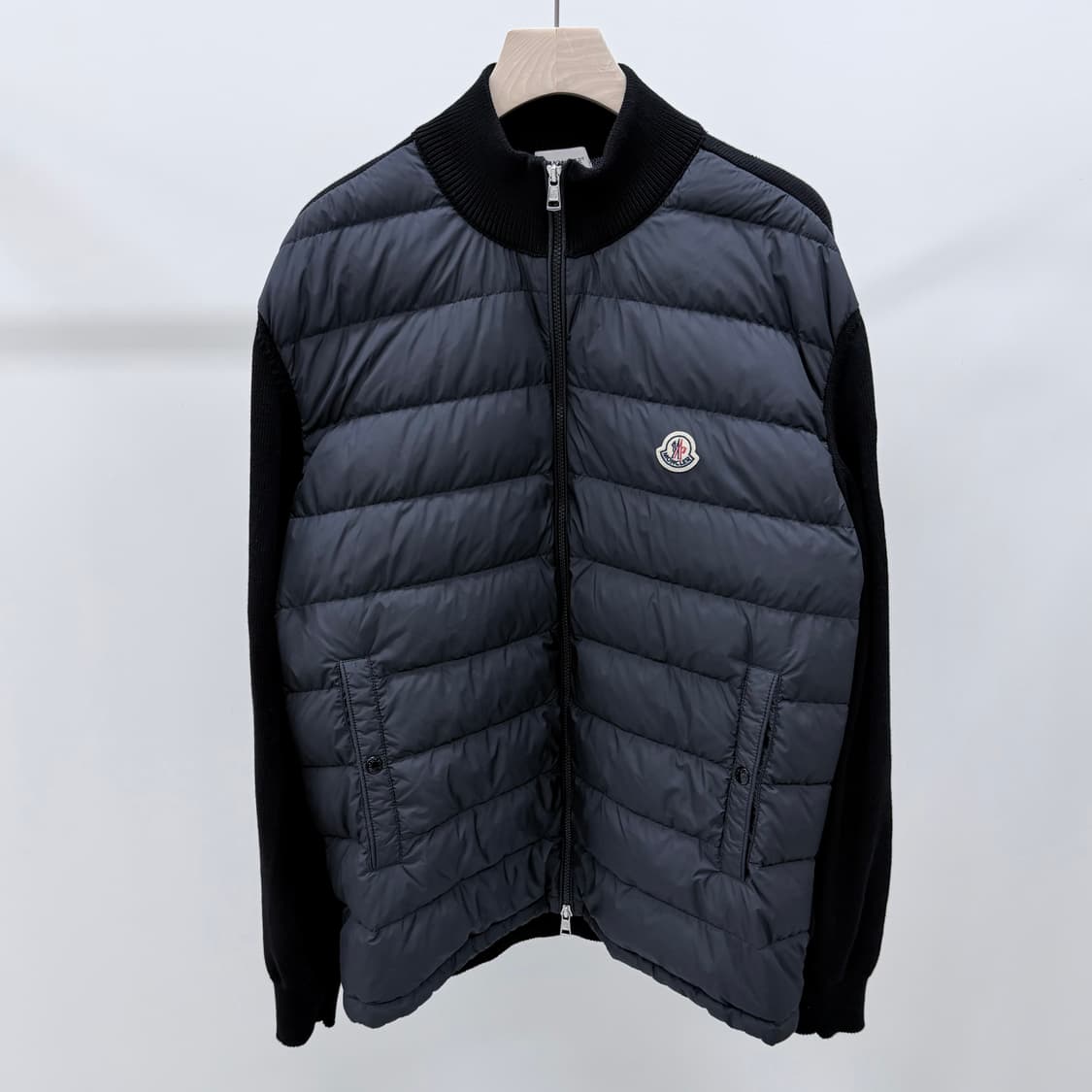 [S+급/4XL] 몽클레어 트리콧 니트패딩 블랙 상품이미지1