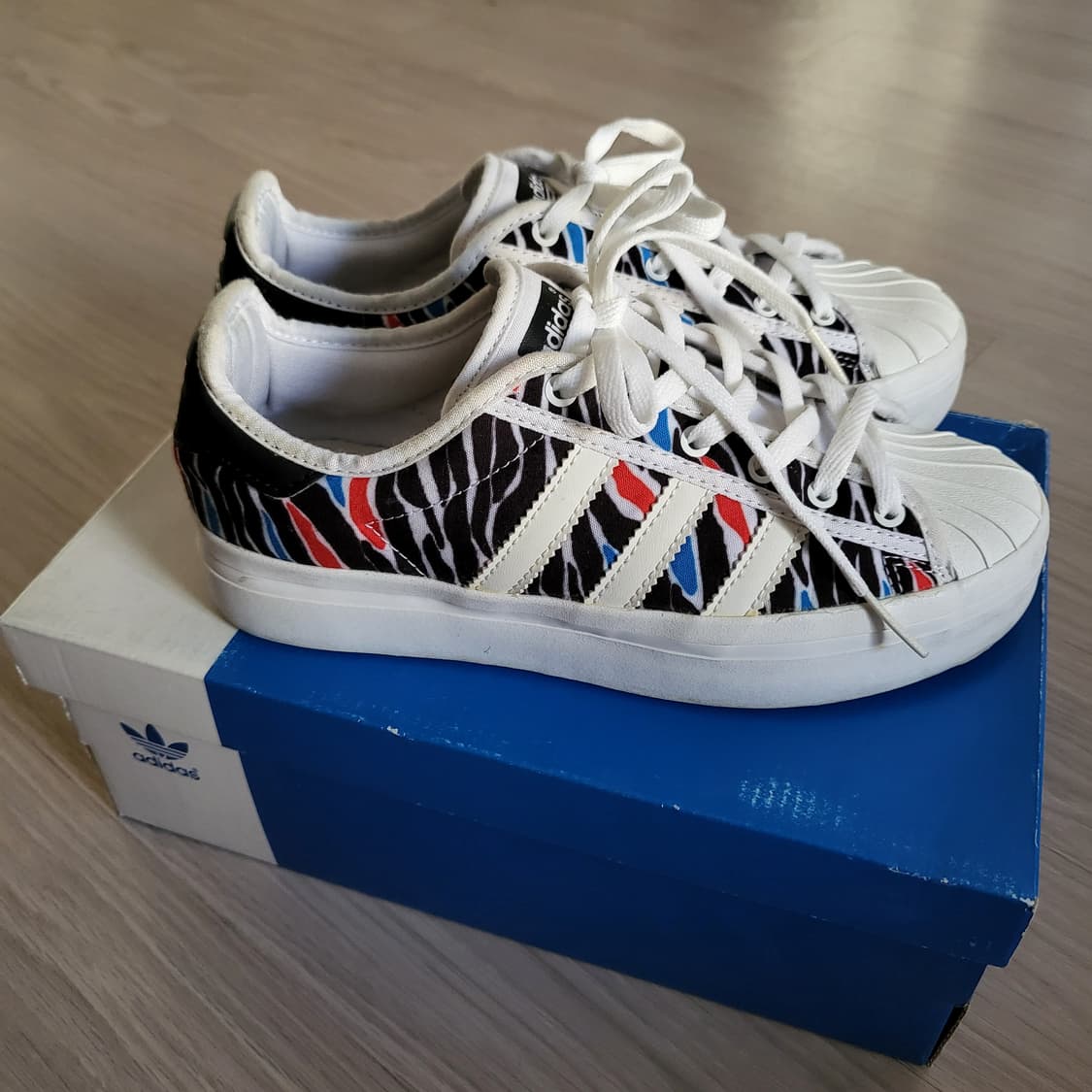 아디다스 슈퍼스타 라이즈(225) 상품이미지1