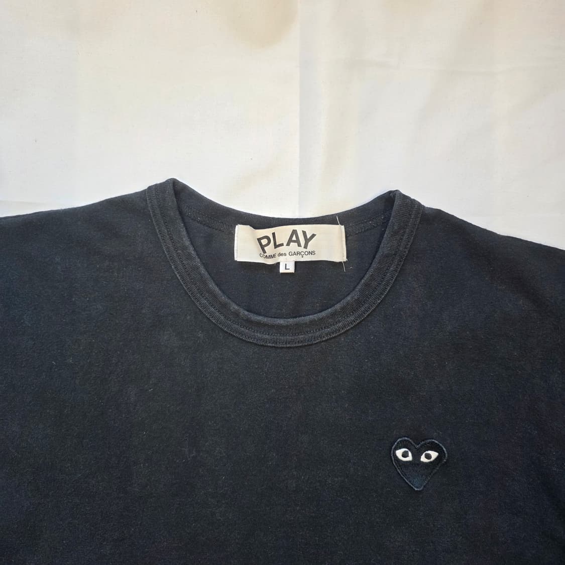 [L]꼼데가르송 블랙 하트 반팔 티셔츠 상품이미지2