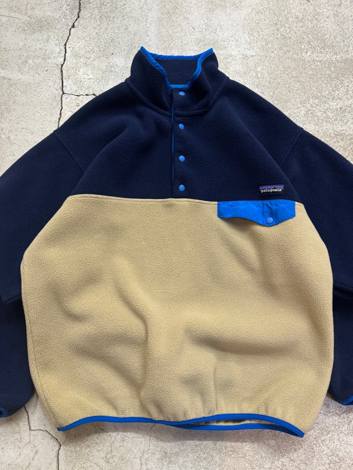 파타고니아 헤비웨이트 신칠라 스냅티 풀오버 상품이미지2