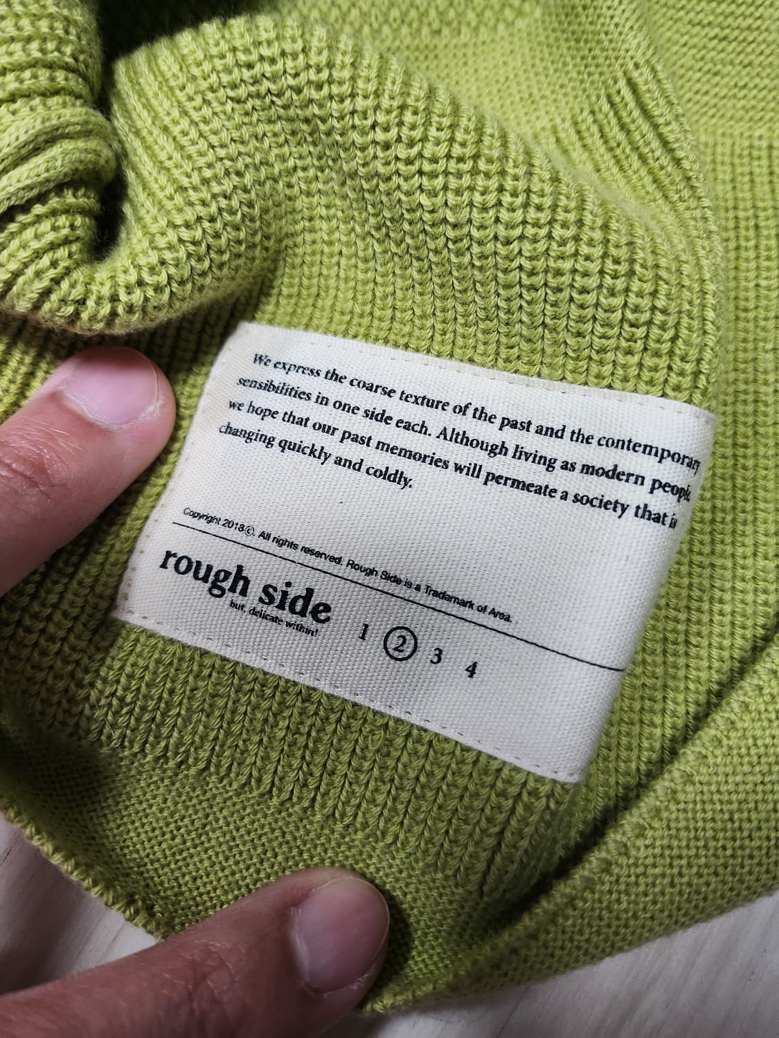 러프사이드 크루넥 니트 베스트 아보카도 2 상품이미지3