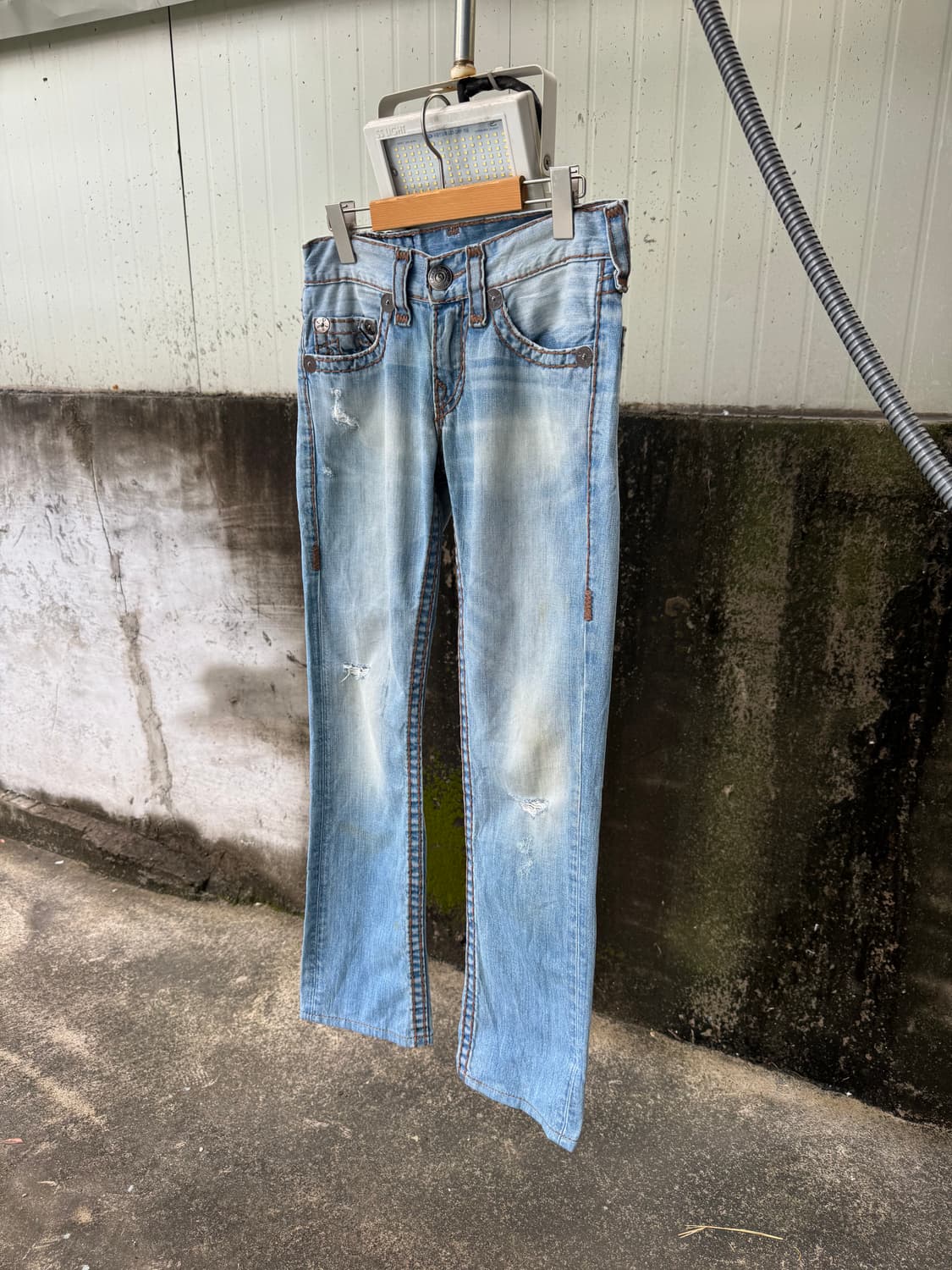 트루릴리전 바비 슈퍼티 데님 팬츠 트루릴리젼  상품이미지3