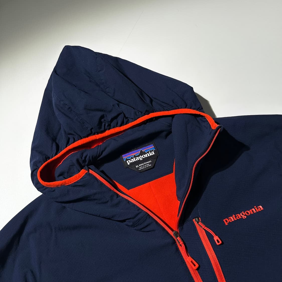 파타고니아 나노 에어 라이트 하프집 아노락 후드 상품이미지4