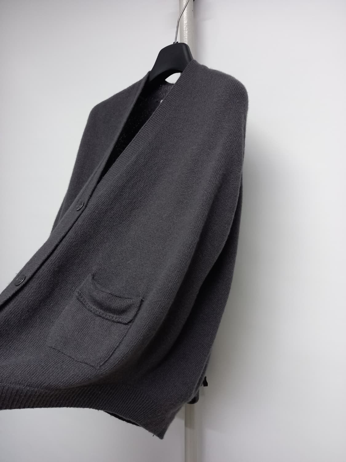 지스튜디오 춘추동 캐시미어블랜 루즈핏 베스트 66.77 상품이미지4