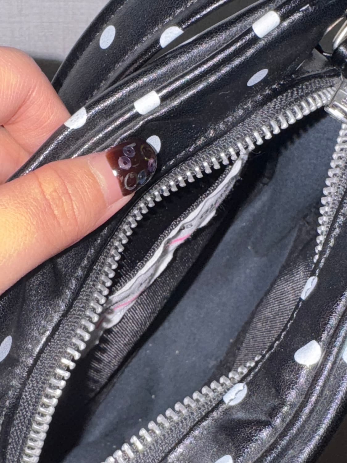 꼼데가르송 걸 도트 크로스백 가방 상품이미지7