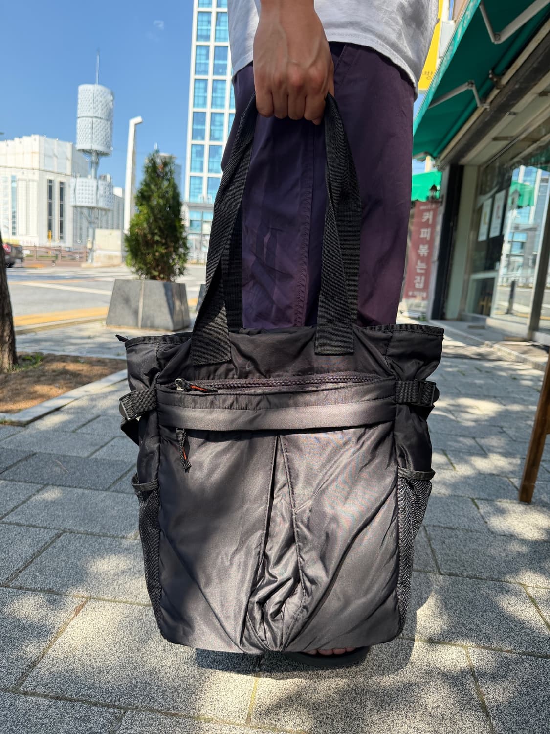 A.O.T. Lightweight Nylon Utility Tote 상품이미지1