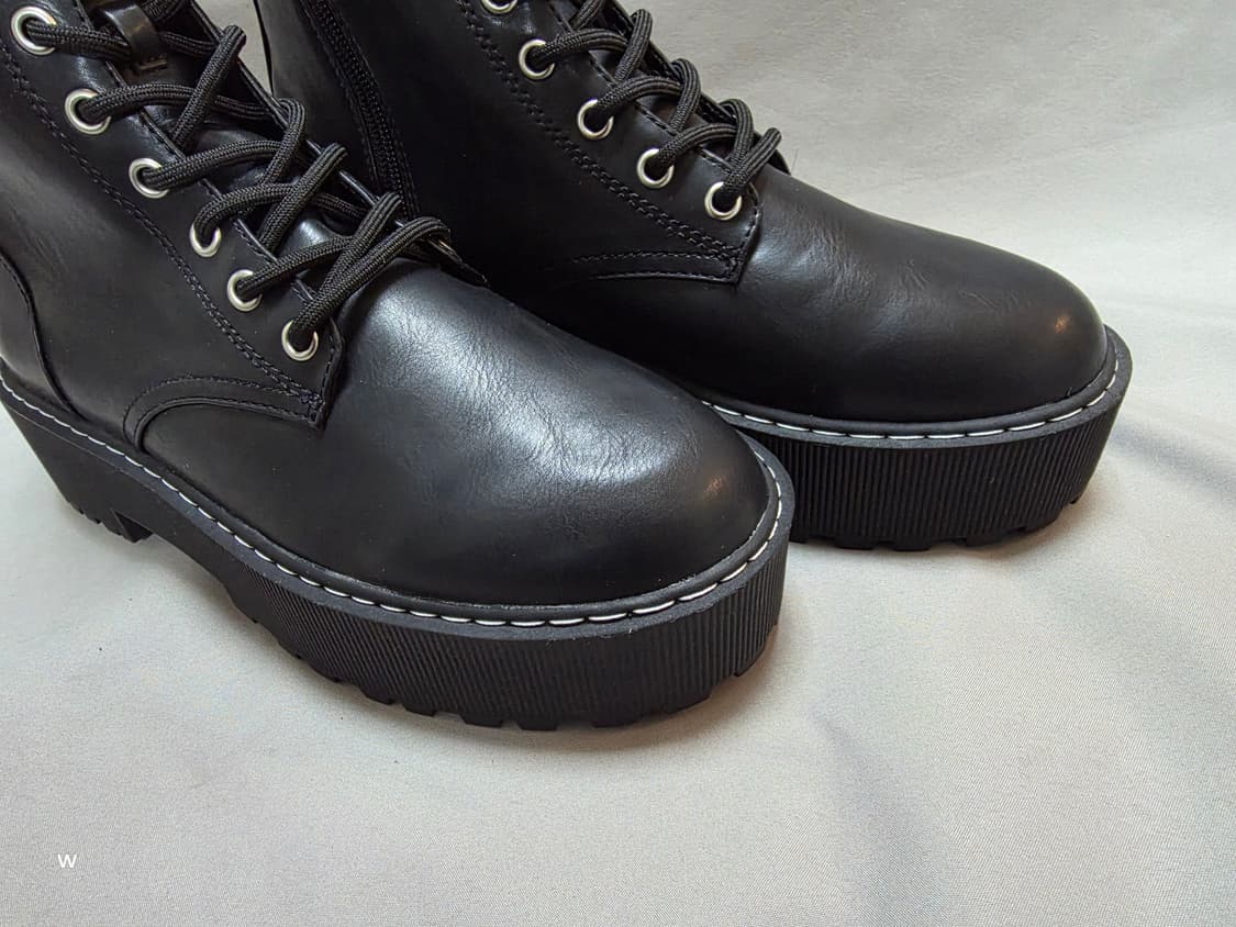 H&M 블랙 플랫폼 레이스업 부츠 [eur41 / 260mm] 상품이미지9