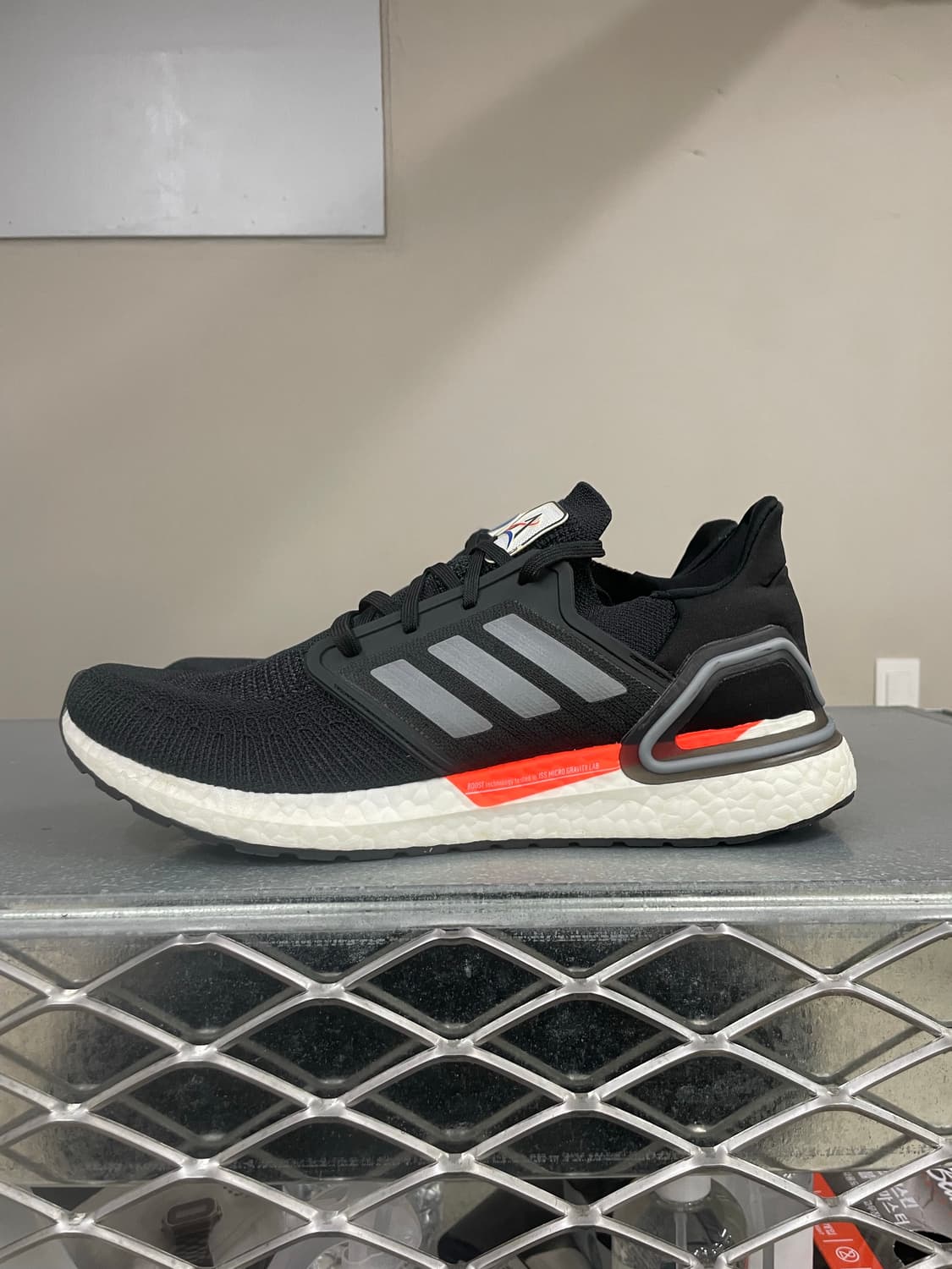 아디다스 x 나사 울트라부스트 290 상품이미지1