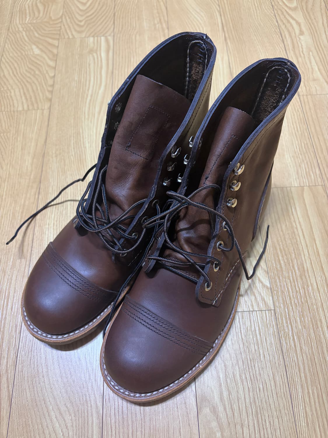 레드윙 8111 8EE  상품이미지1