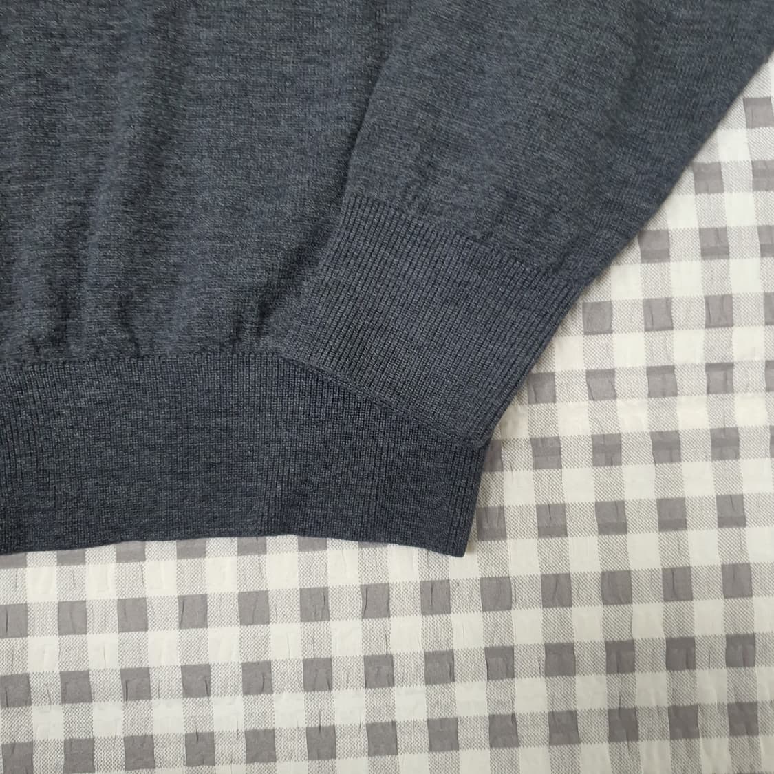 유니클로 울100 브이넥 얇은 가디건 남자95 상품이미지4