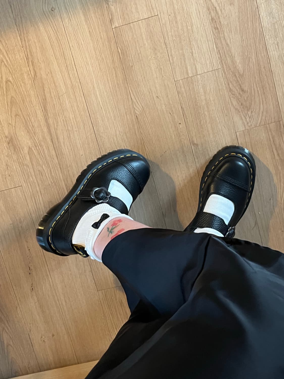 닥터마틴 아디나 쿼드 로퍼 블랙 상품이미지8