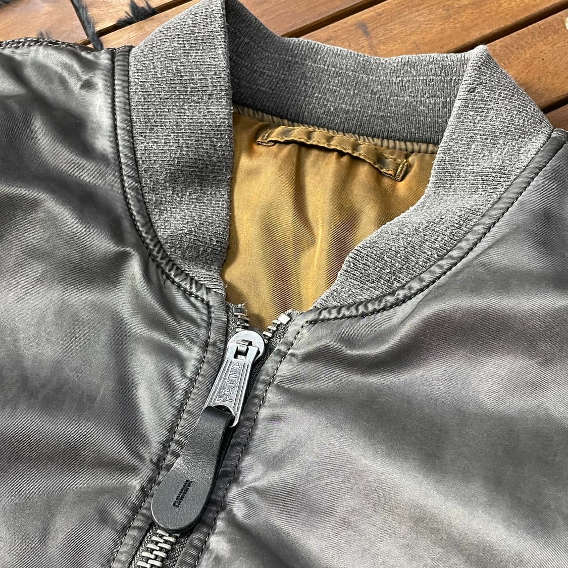 [XL]알파인더스트리 MA-1 레귤러 건 메탈 자켓 상품이미지2