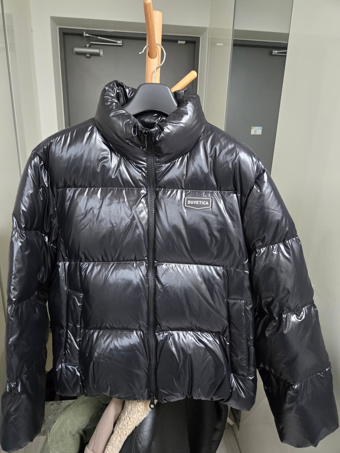 듀베티카 디마 경량패딩 52사이즈 상품이미지1