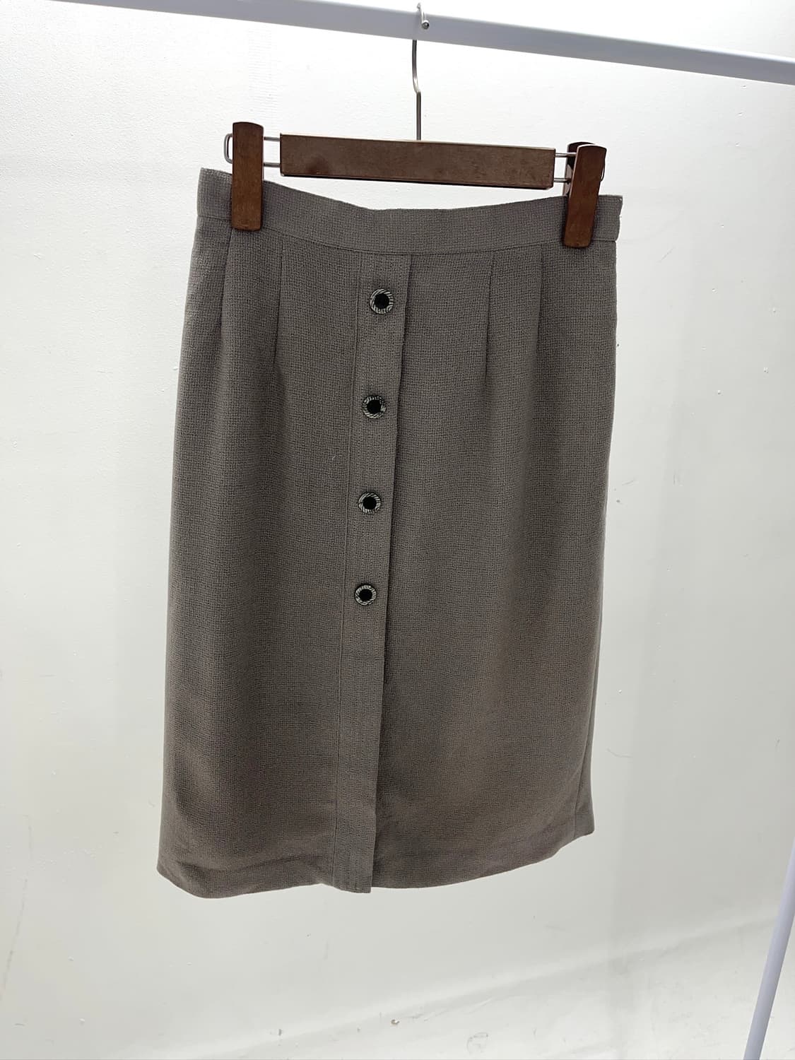 4 Button Mocha Beige Midi Skirt 상품이미지1