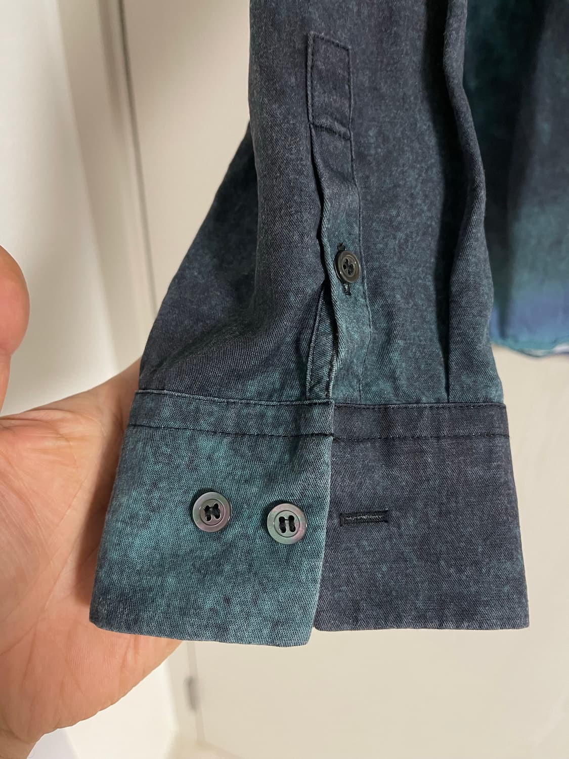 코스(COS) 남성 그라디언트 도트 프린트 셔츠 XL 상품이미지5