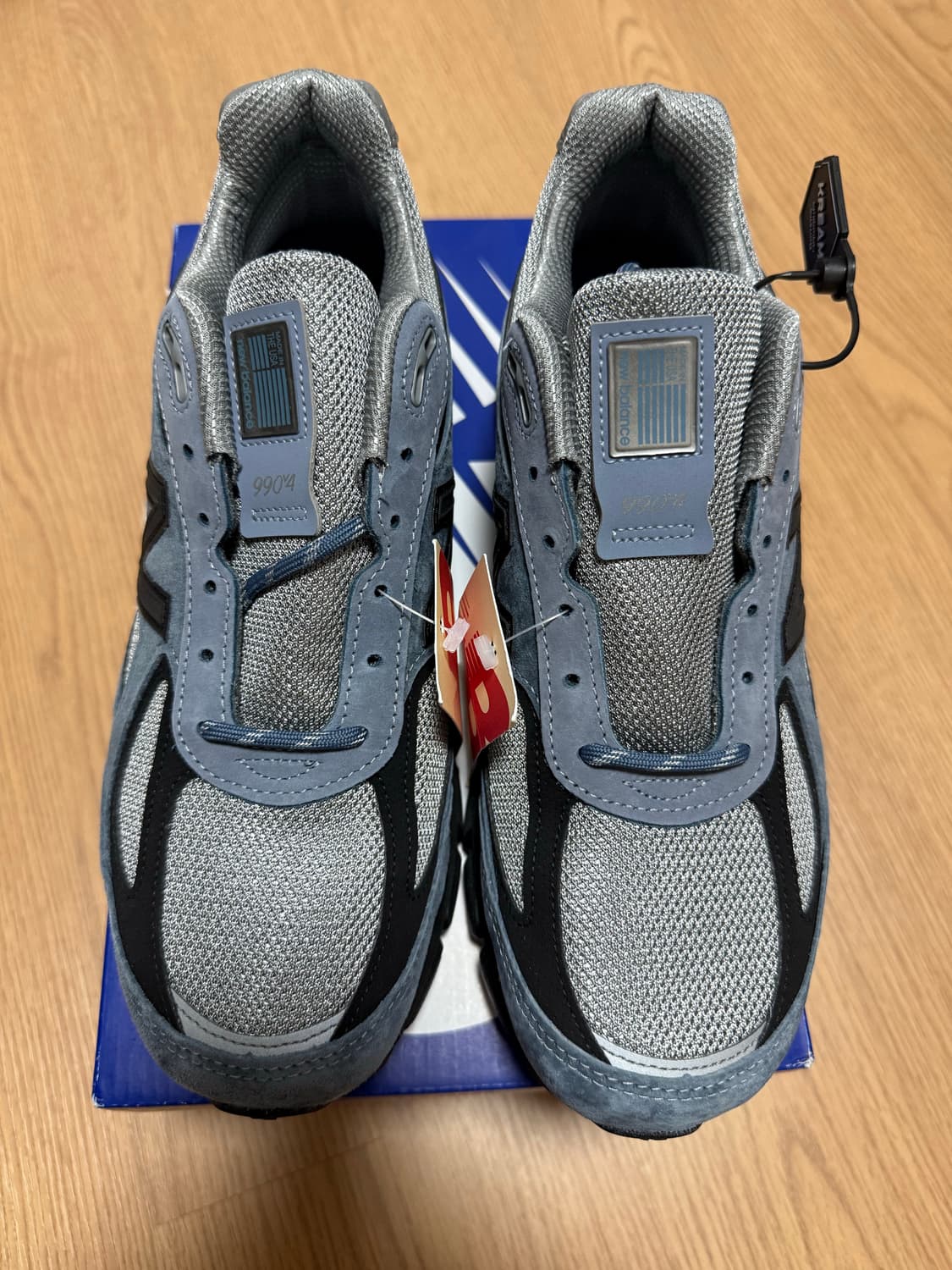 뉴발란스 990v4 아크틱 그레이 상품이미지2