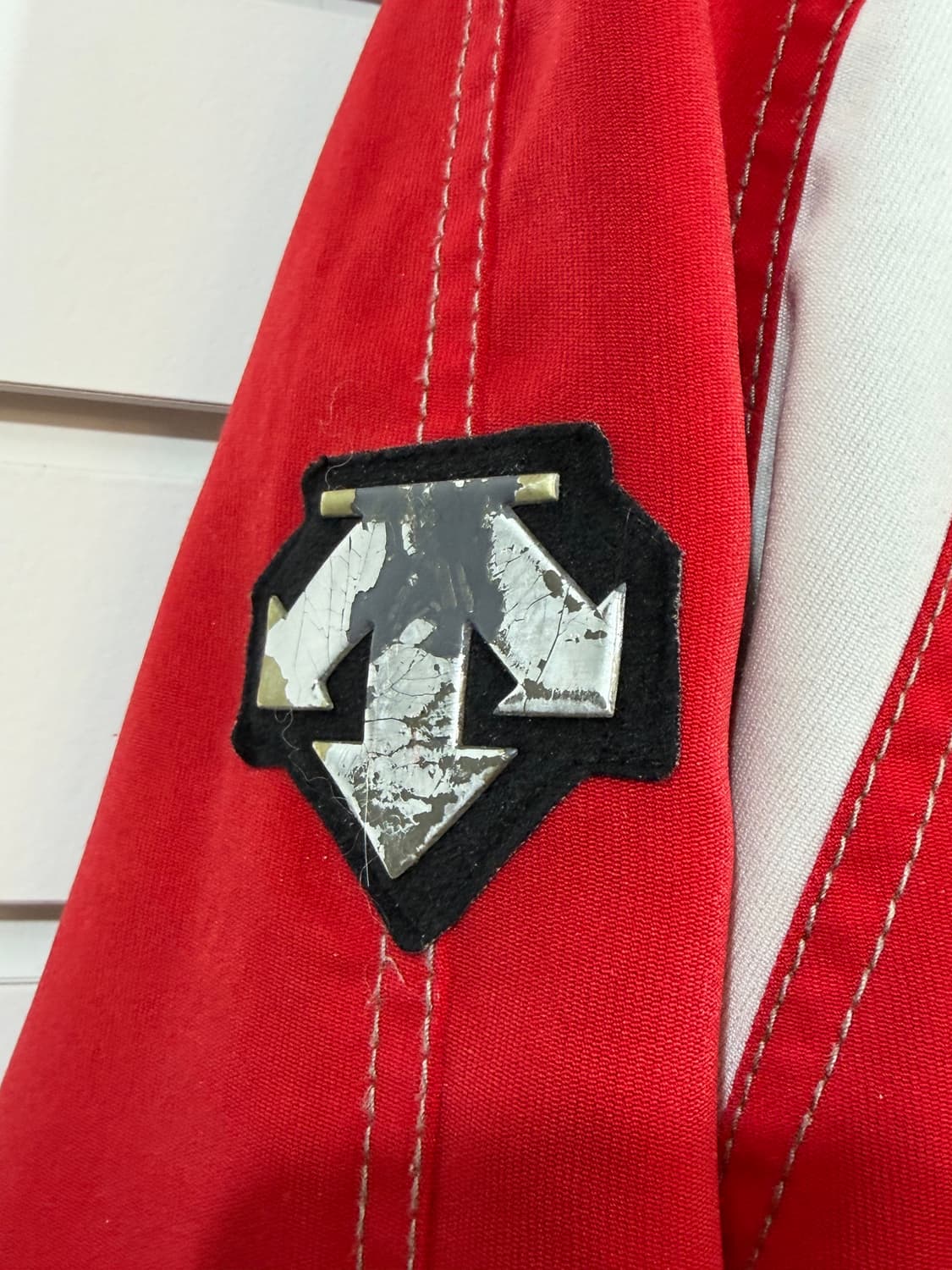 DESCENTE 데상트 캐나다 태그호이어 GMC 스폰 자켓 상품이미지10