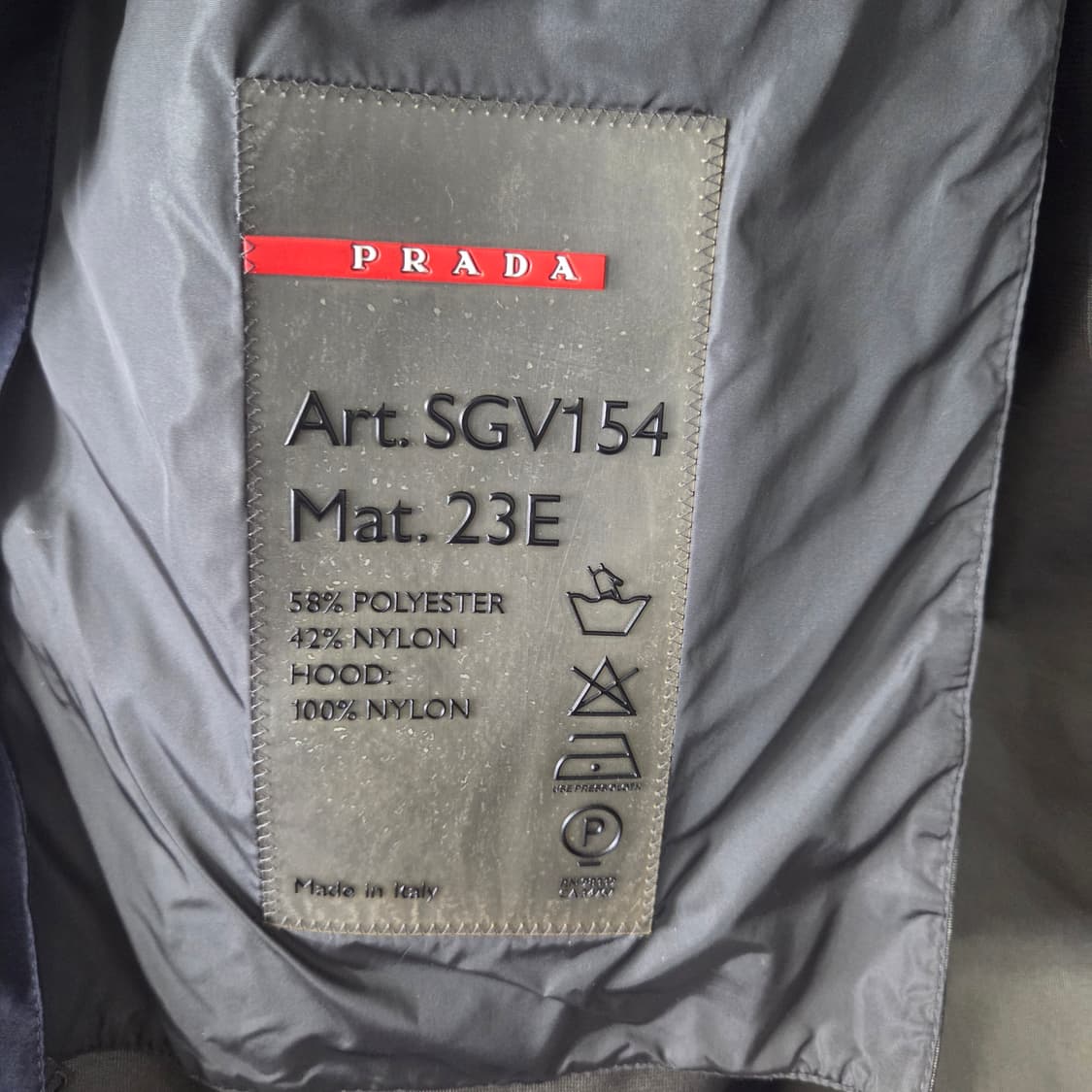 프라다 레드탭 고어택스 코트 xl 상품이미지4