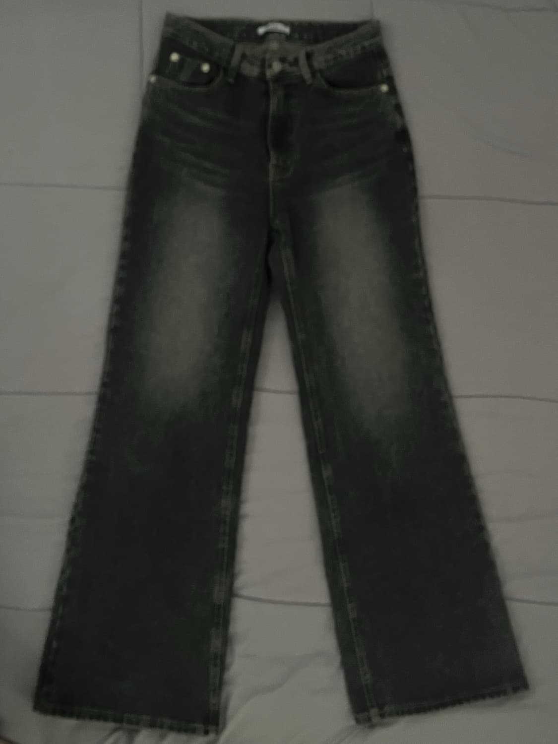 블랙업 와이드 부츠컷 청바지 상품이미지1