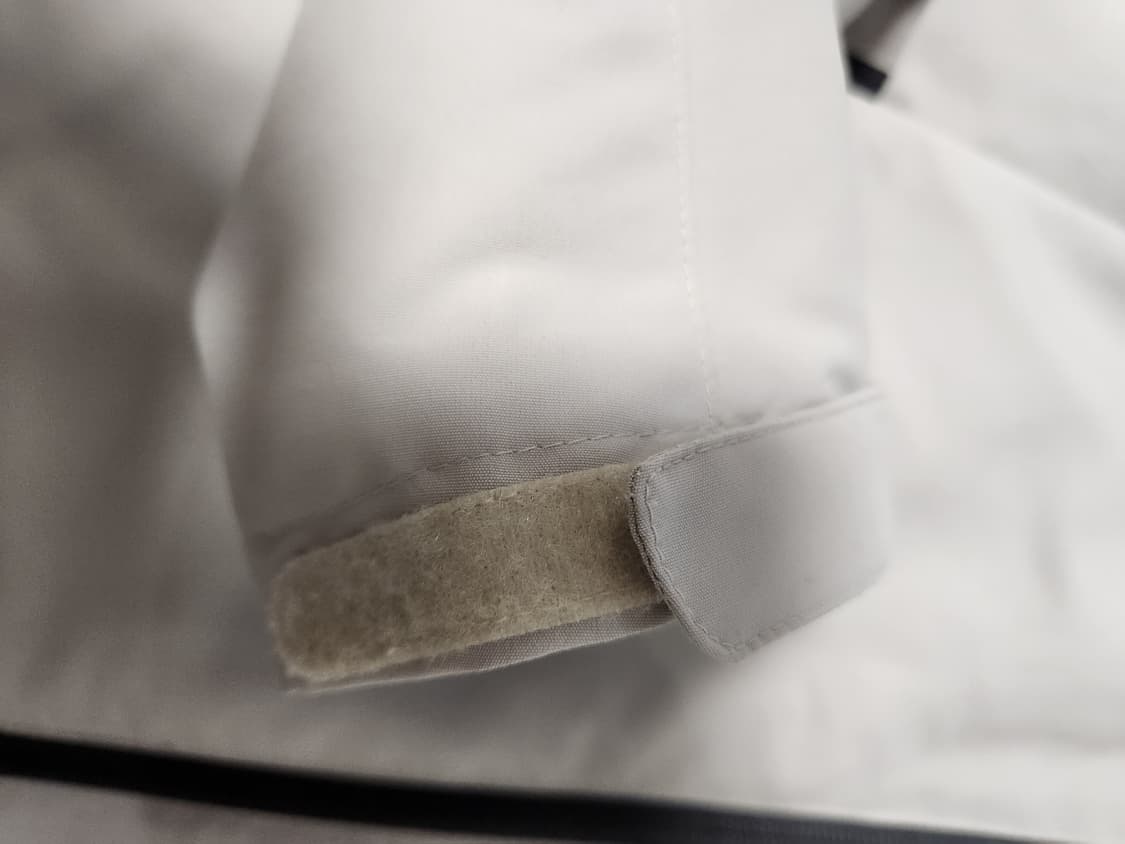 네파 방수방풍 기능성 바람막이 자켓 사이즈L

사진에 보이는 색감 그대로 상품이미지4