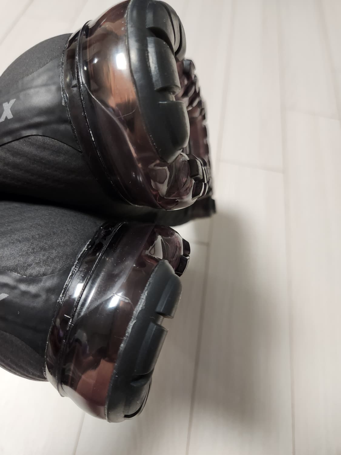 나이키 운동화 에어 베이퍼맥스 플라이니트 블랙 사이즈250

새거처럼 깨 상품이미지8