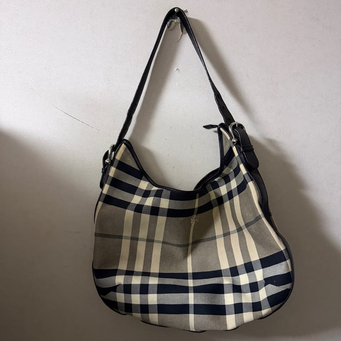 버버리 노바체크 호보&숄더백 상품이미지10