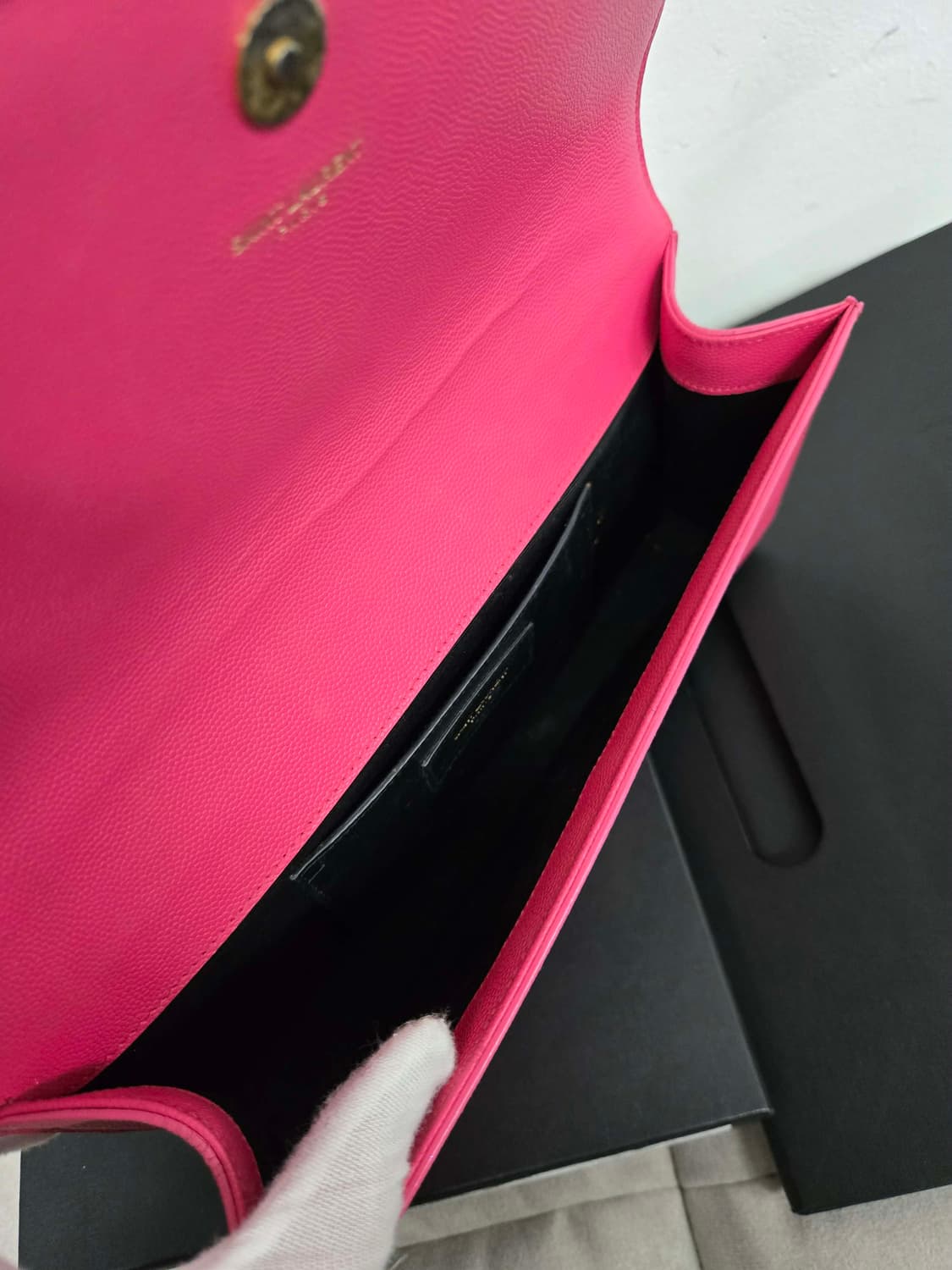 [보증서 정품] 입생로랑 카산드라 클러치백 상품이미지6