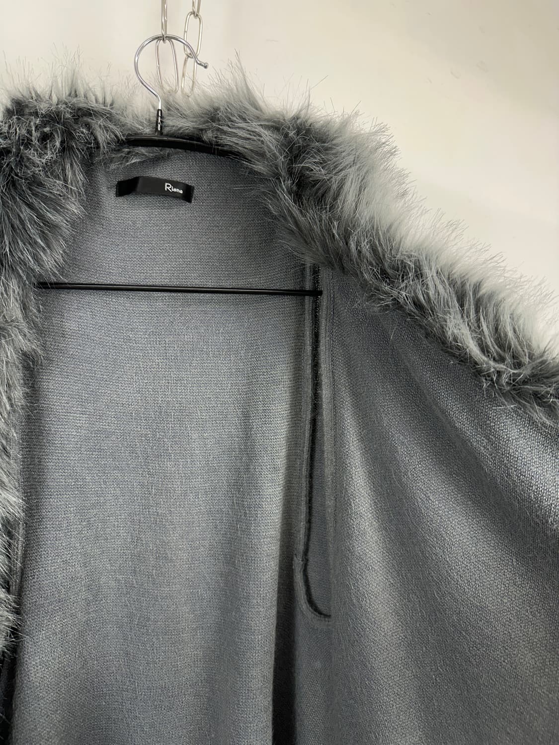 Fur Trim Grey Cape 상품이미지9