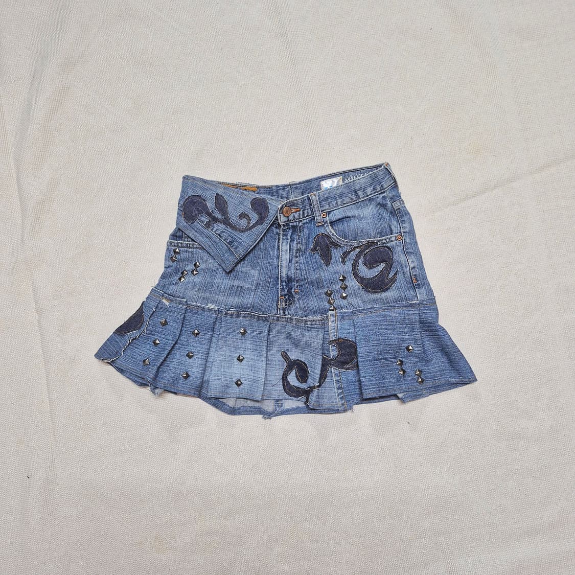 Oriental Stud Pleats Skirt (remake) 상품이미지1