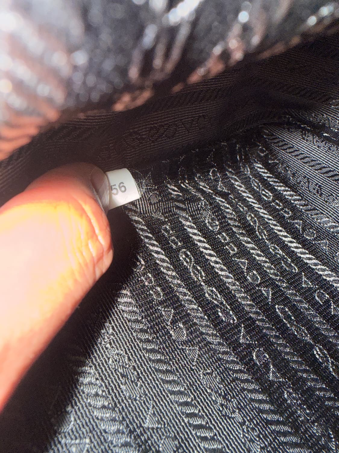 프라다 사피아노 삼각로고 크로스백(2VH113) 상품이미지7