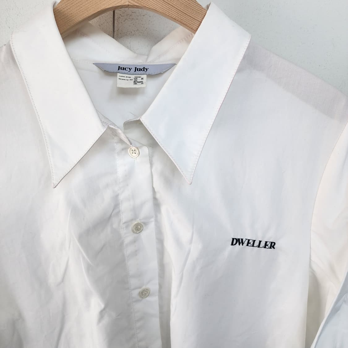 Jucy Judy 화이트 반팔 셔츠 상품이미지2