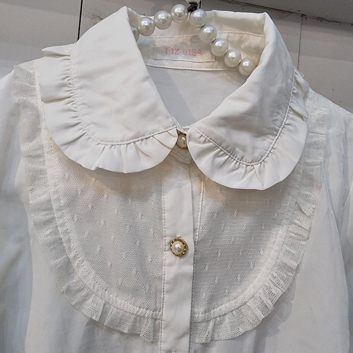 Liz Lisa(리즈리사) 프릴 카라 레이스 블라우스 상품이미지2