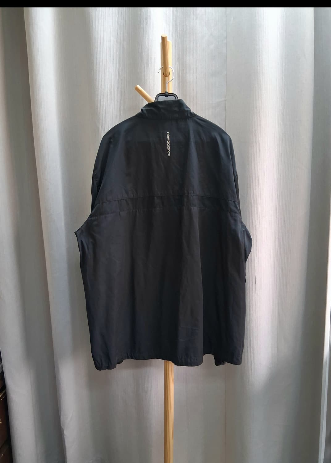 뉴발란스 블랙 러닝 자켓/남성105~110# 상품이미지2