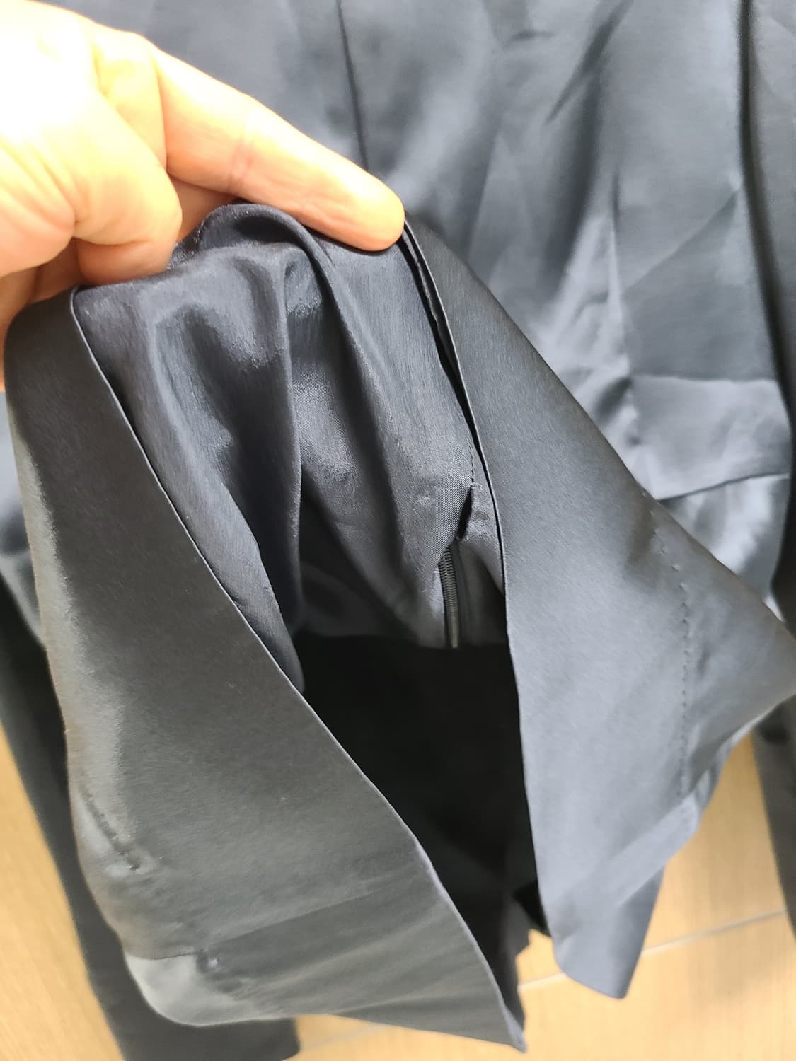 휴고보스 정품 실크 블라우스 상품이미지4