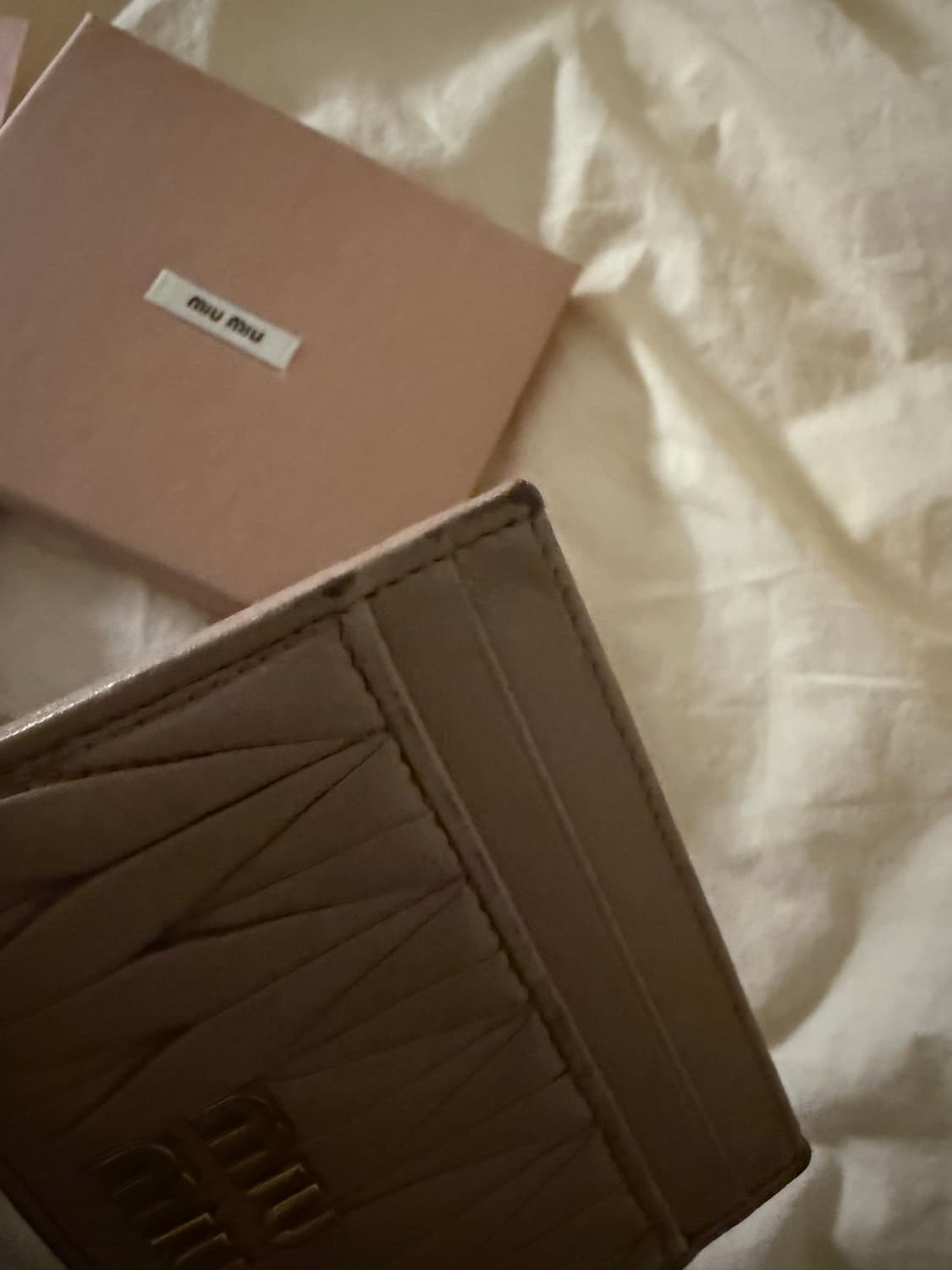 미우미우 마테라세 카드지갑 카메오 상품이미지4