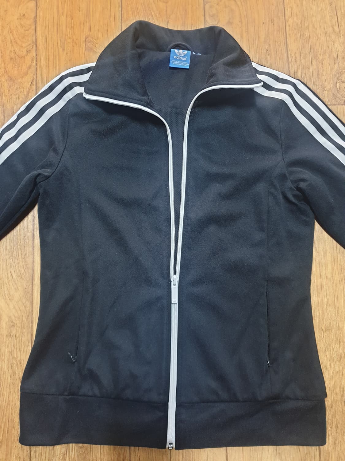 아디다스 운동복 집업 90 사이즈입니다 상품이미지1